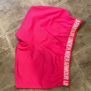 Under Armour Pink Athletic Shorts Elastic Waistband Lightweight Mesh - never wor